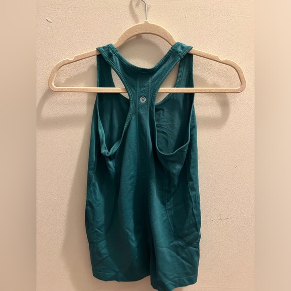 Lululemon Swiftly Tech Racerback Gym/Workout/Activewear top - Picture 5 of 7